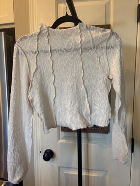 Kimchi Blue White Textured Long-Sleeve Crop Top